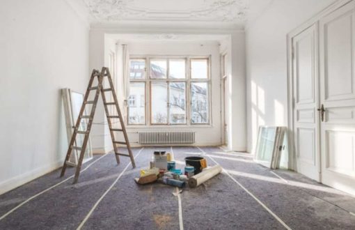 Será que vale a pena comprar e reformar apartamento antigo? Entenda o processo